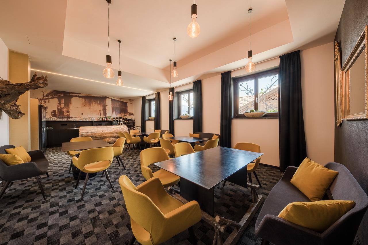 Garni Hotel Katzenthalerhof ลานา ภายนอก รูปภาพ
